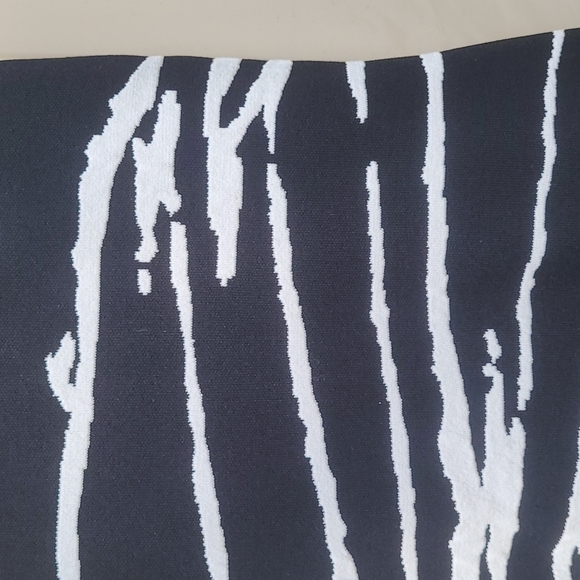 John & Jenn woman's bandage dress - Picture 3 of 6